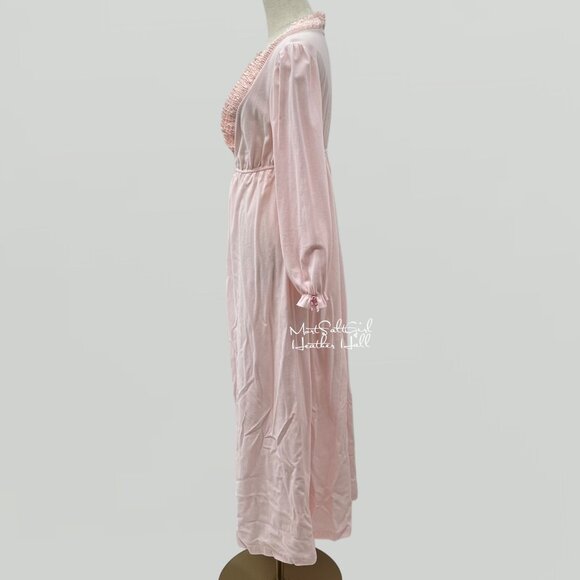 Vintage JC Penney Pink Nightgown w/ Ruffle Trim & Floral Appliqué Union Made - Picture 4 of 8